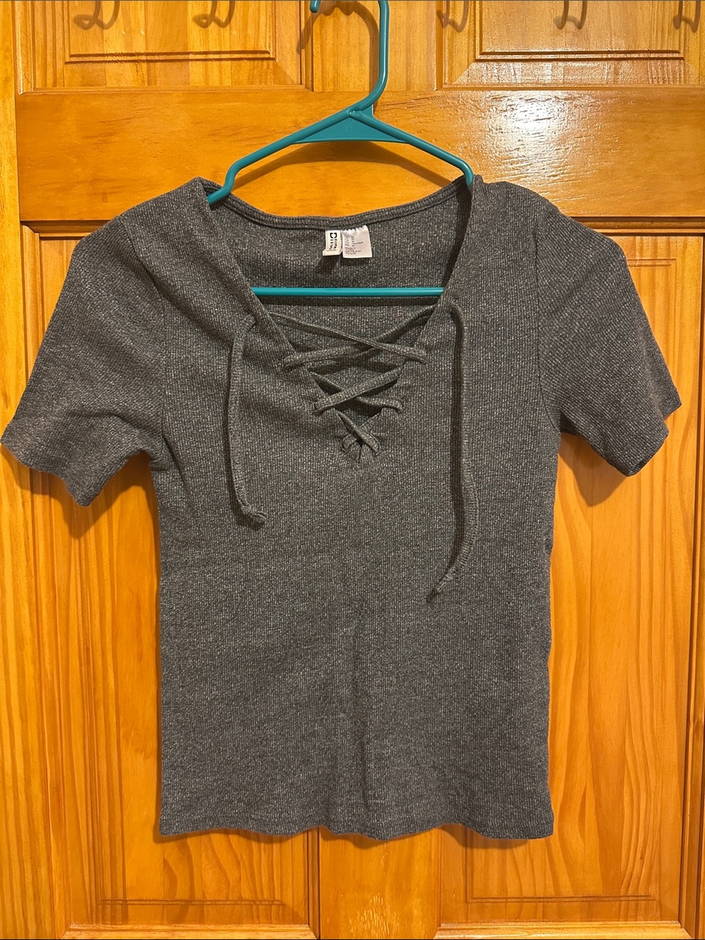 H&M Charcoal Gray Lace-Up Ribbed Short Sleeve Top